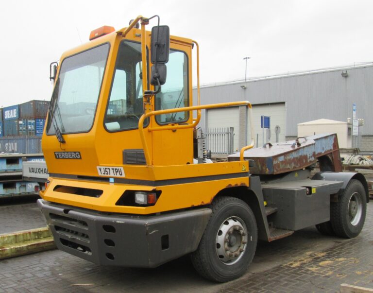 TRA303<br>Terberg YT182 (LHD)<br>Year: 2013<br>Hours:18000